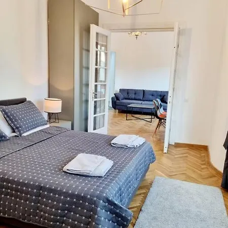 Cozy Apartment Near City Center 布加勒斯特 Exterior photo
