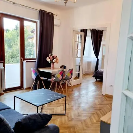 Cozy Apartment Near City Center 布加勒斯特 Exterior photo