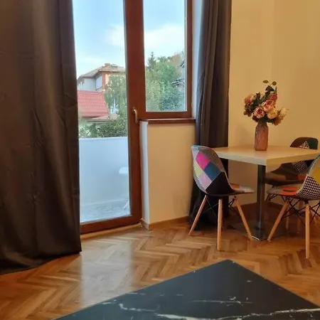 Cozy Apartment Near City Center 布加勒斯特 Exterior photo