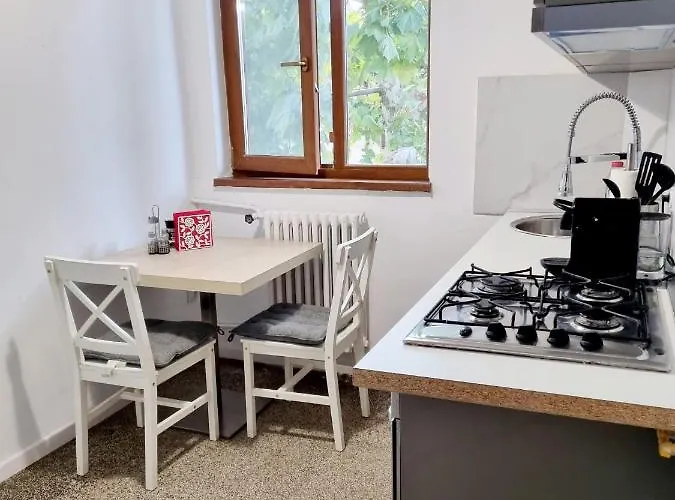 Cozy Apartment Near City Center